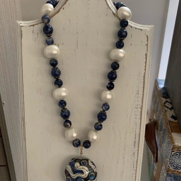 Navy and Pearl Necklace with Lamplight Pendant - Picture 3 of 4